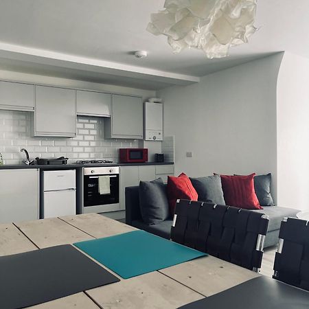 One Bedroom Apartment, No 4 Ilfracombe Exterior foto